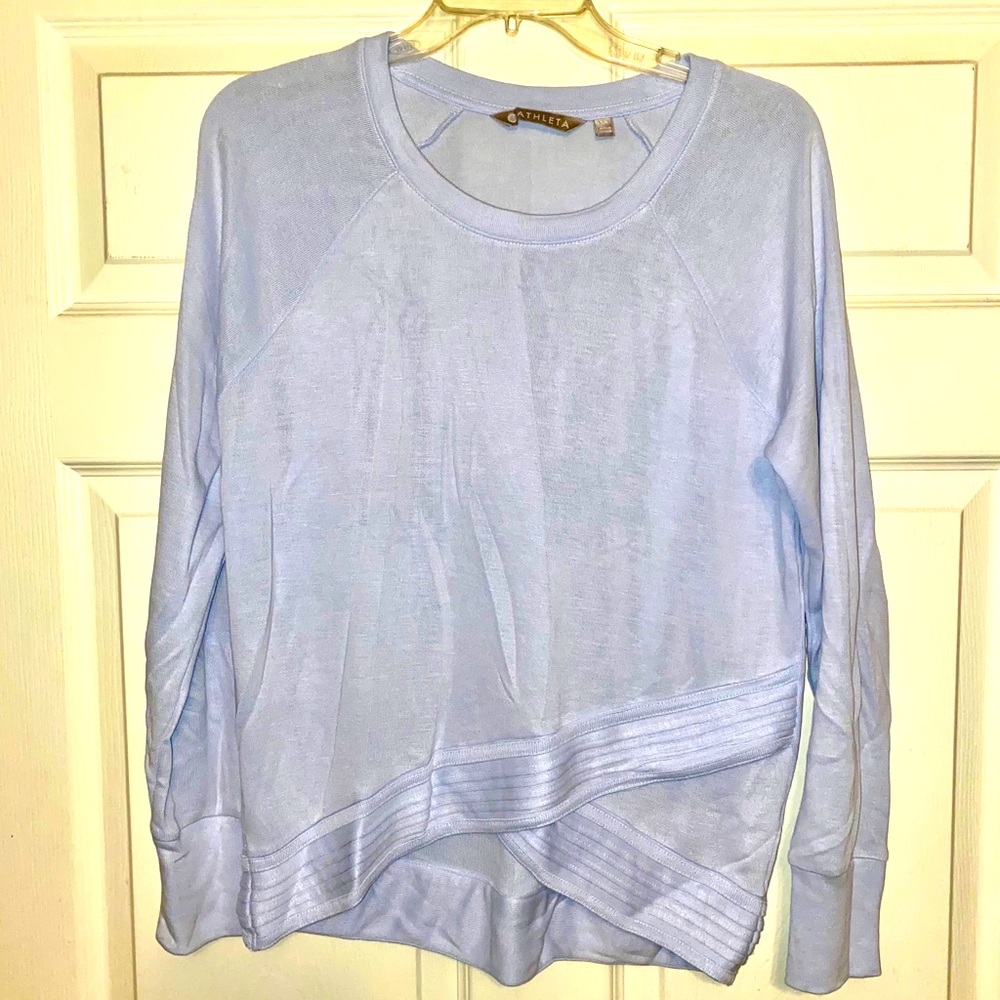 Athleta Top (oversized) long sleeve criss cross